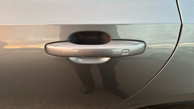 Volvo V90 2.0 T4 Momentum Plus 5dr Geartronic Petrol Estate